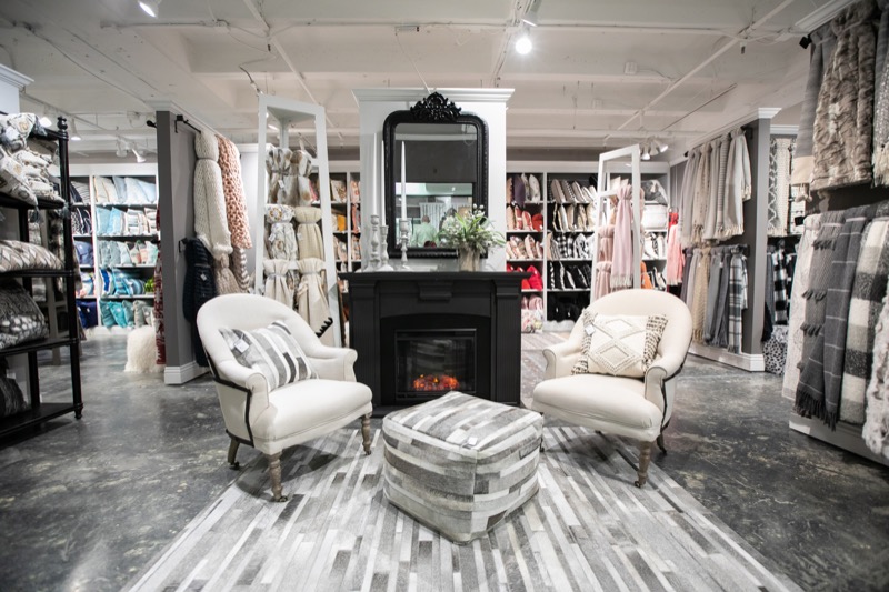 Pieces: A Decorative Home Furniture & Accessories Boutique Atlanta, GA